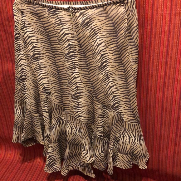 Skirt - Picture 4 of 6